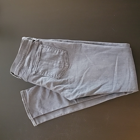 rag & bone Denim - Rag & Bone Gray Mid-Rise Skinny Leg Jeans, size M